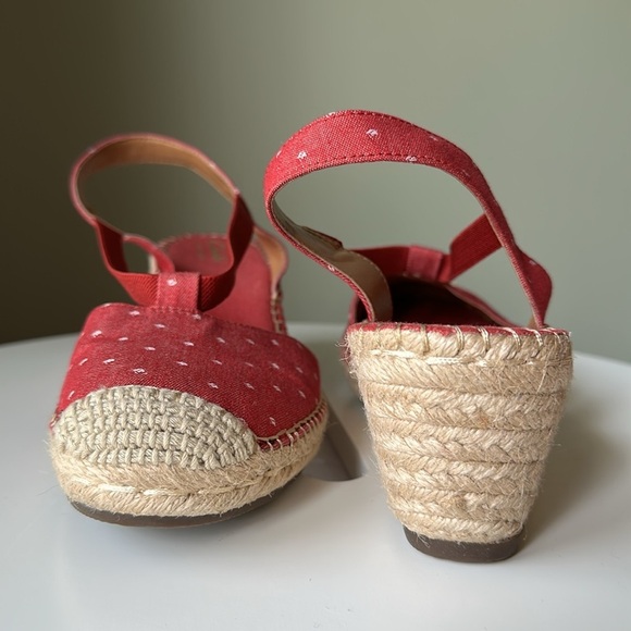 Clarks Artisan Petrina Kaelie Espadrille Wedge Sandals Elastic Straps Siz 8 Flaw - Picture 3 of 17